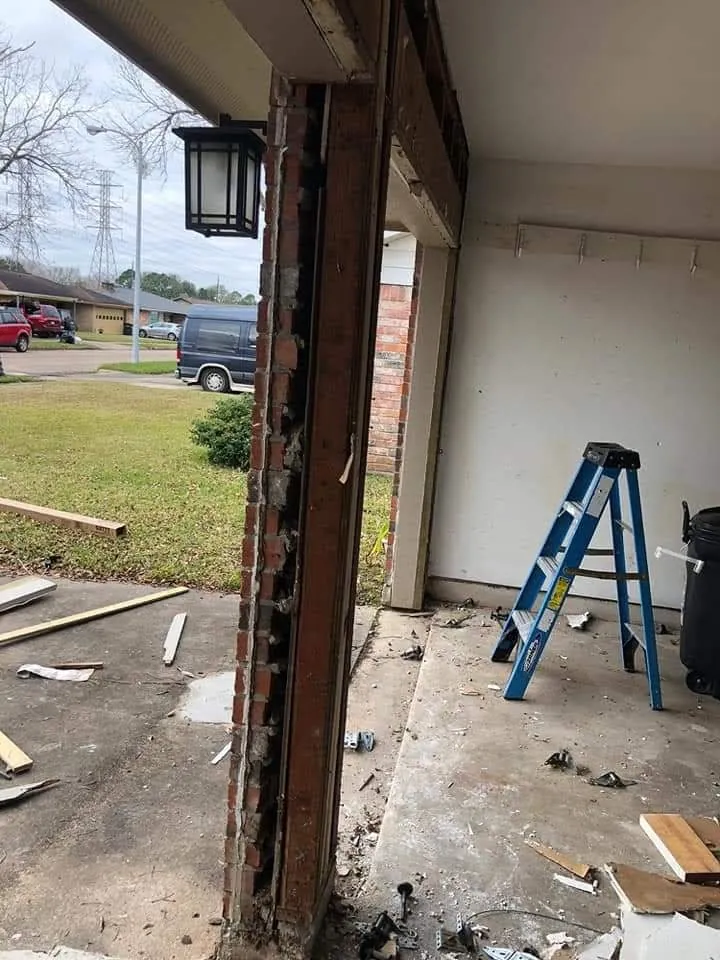 Humble Clopay Repair Specialist — Lemus Garage Door Services, Licensed & Insured, (281) 906-4783